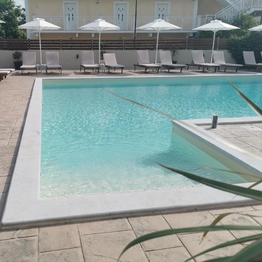 Hotel apartamentowy The Mathraki (adults Only) Arillas (Corfu)